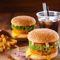 [洛阳小吃快餐] PK派客汉堡(火神凹店)